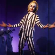 Beetlejuice-Beetlejuice-Suit