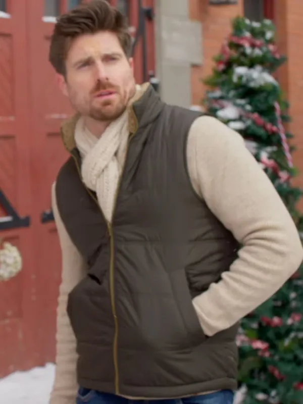 coupled-up-for-christmas-green-vest