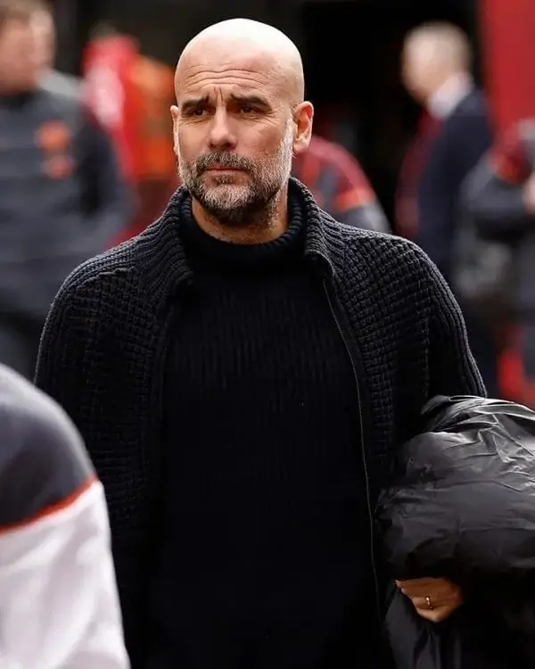 english-premier-league-pep-guardiola-blue-cardigan