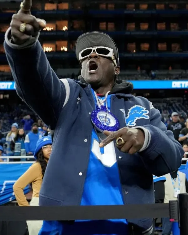 flavor-flav-detroit-lions-bomber-jacket-600x750