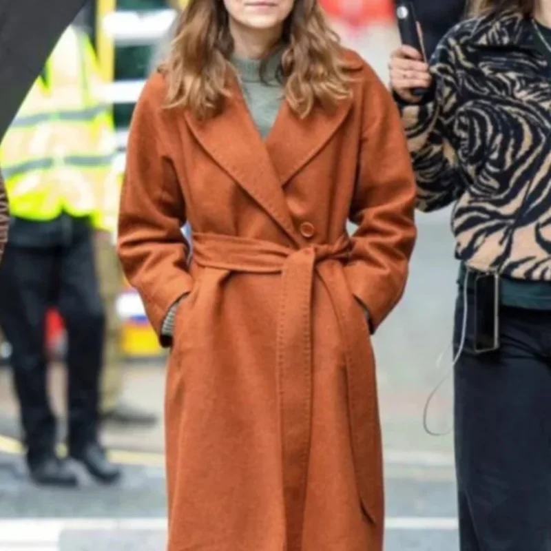 helen-webb-brown-trench-coat