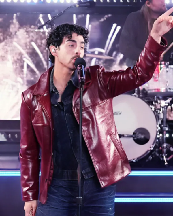 joe-jonas-times-square-performance-jacket-600x750