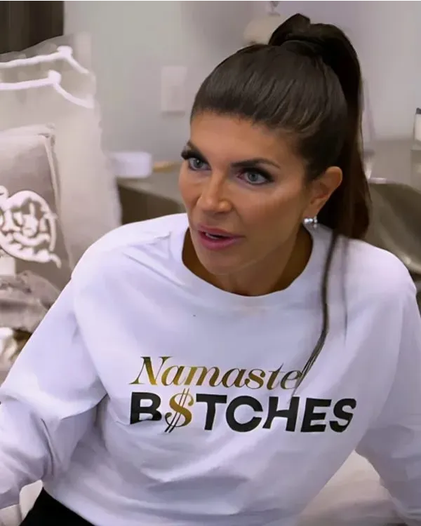 real-housewives-of-new-jersey-s014-teresa-giudice-sweatshirt-600x750