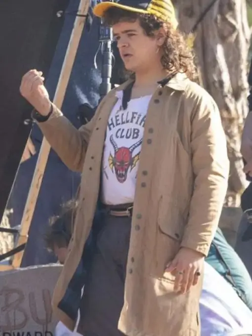 stranger-things-s05-gaten-matarazzo-jacket