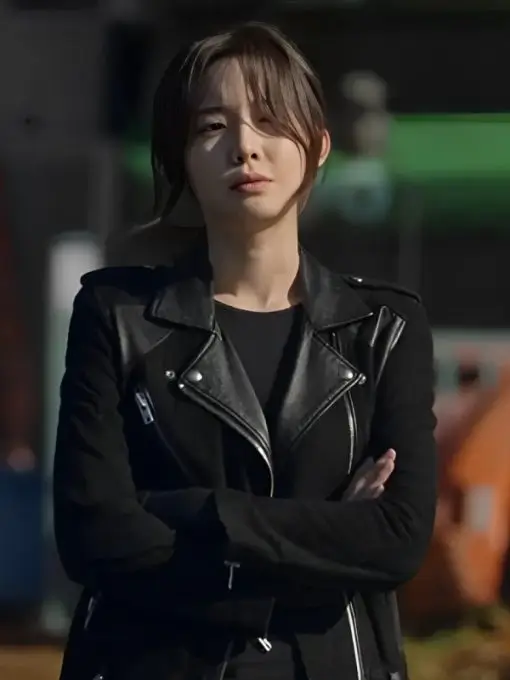 the-trunk-s01-yoo-in-young-choi-yoon-ji-black-biker-jacket